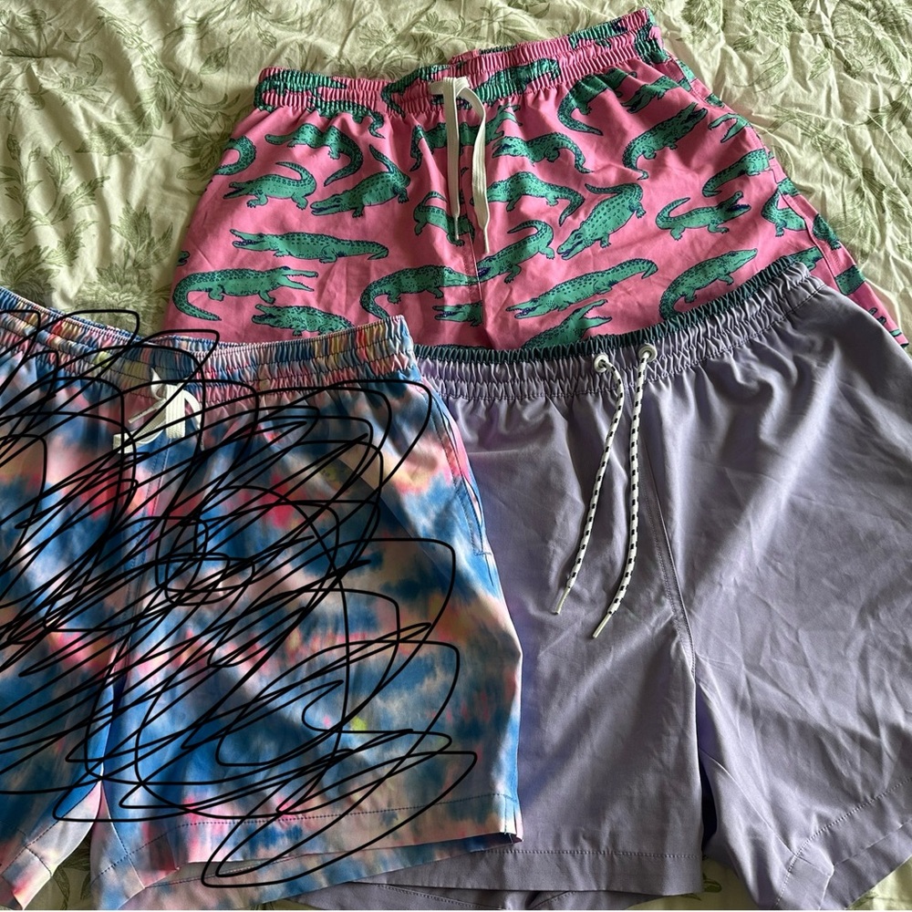 Lot of 2 Men’s Chubbies Swim Shorts. 5 Inch Inseam